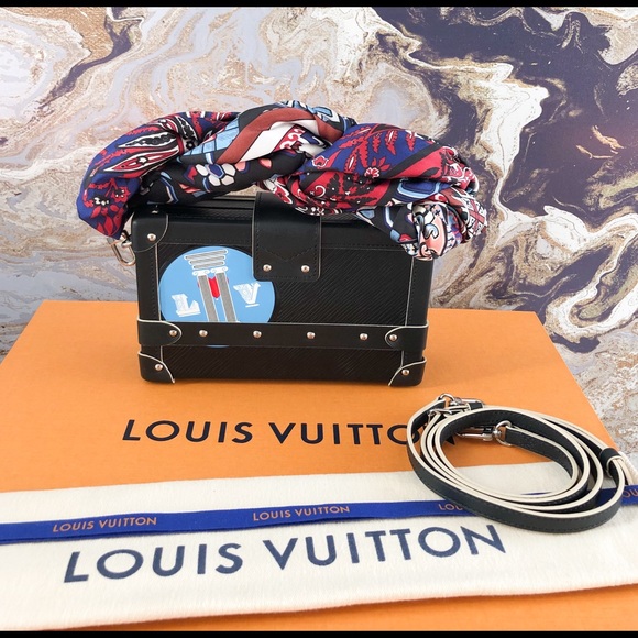 Ltd Edition Louis Vuitton Petite Malle Epi bag - Picture 4 of 8